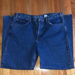 Eddie Bauer Men’s Loose Fit Jeans